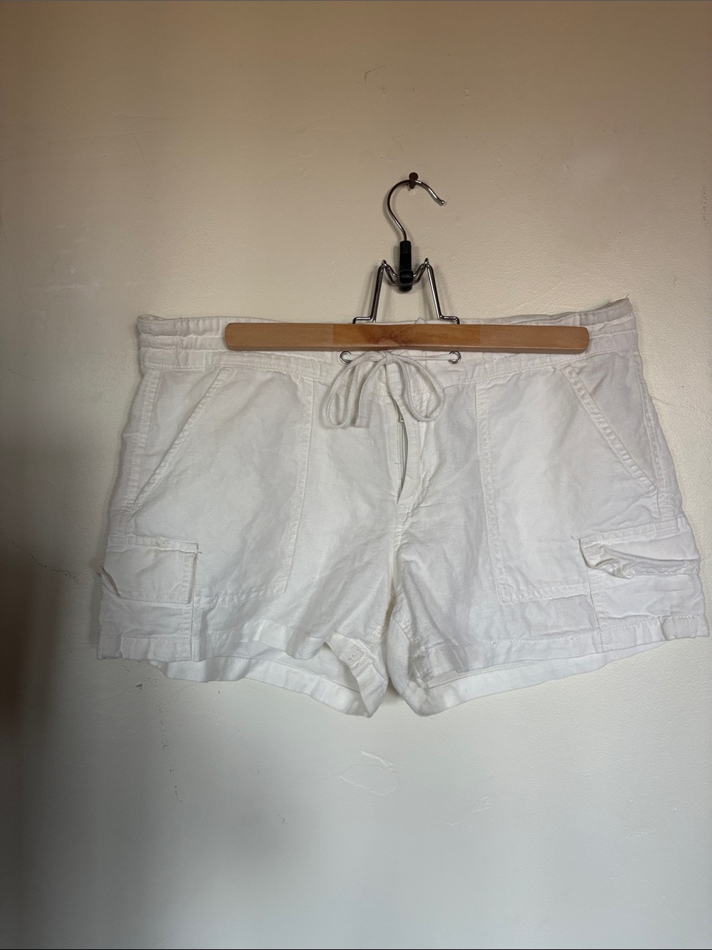 Banana Republic White Women's Cargo Drawstring Shorts